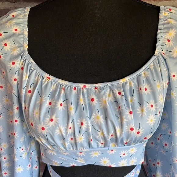 Long Sleeve Floral Crop Top Blouse with Tie Blue Red Yellow - Picture 2 of 10